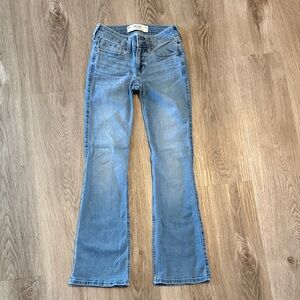Hollister Light Blue Low-Rise Jeans 000s 23s